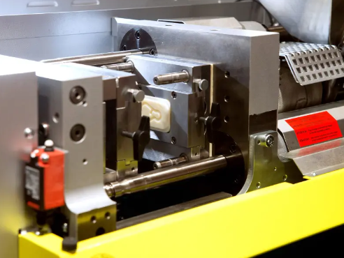 注塑模具首選鴻仁威爾 注塑模具首選鴻仁威爾